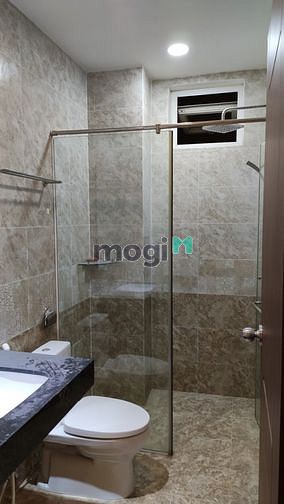 Hình ảnh Cho Thuê Nhà Mặt Tiền đường Tạ Quang Bửu (5x16.5) Q.8 Vỉa Hè Lớn KD