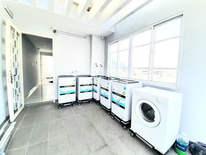 Hình ảnh Cho thuê Studio giá rẻ Full NT cao cấp gần ngã tư Phú Nhuận