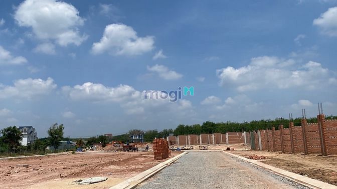 Hình ảnh Đất Bình Dương- mt Ql 14 Cổng Xanh. Chỉ 348tr nhận đất, bao GPXD