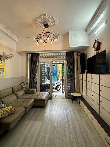 Hình ảnh Bờ Bao Tân Thắng- Tân Phú,70m2- 6 tầng chỉ 8,4 tỷ
