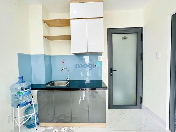 Hình ảnh Cho thuê Studio Có Ban công siêu rộng gần Chợ Vạn kiếp