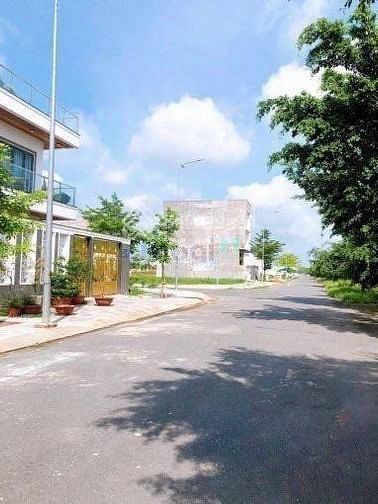 Hình ảnh Lô đất đa dạng 80m2 siêu hiếm gần đường Võ Chí công,Quận 9 giá 2 tỷ 2