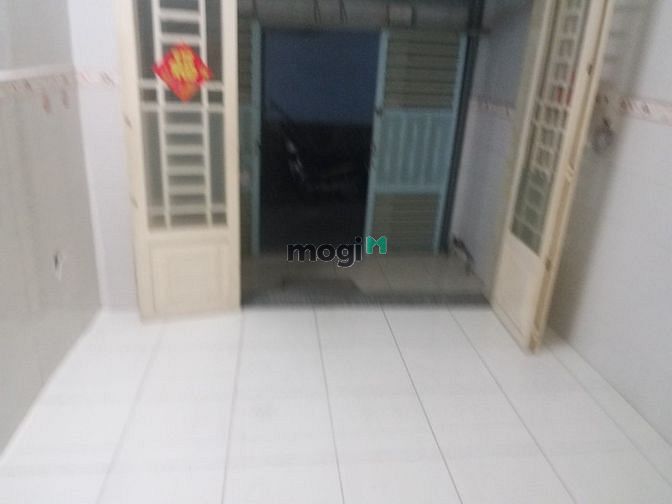 Hình ảnh Nhà đẹp 590/32/12 Đoàn Văn Bơ, 2 PN, 2wc, cầu thang đúc, bancony