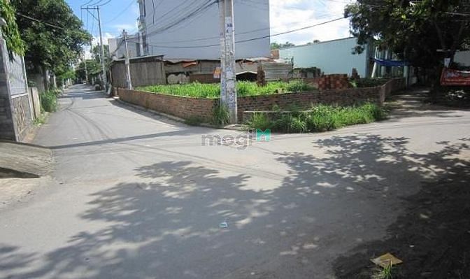 Hình ảnh Bán đất vị trí đẹp 90m2 tại Đình Phong Phú,Quận chỉ 9 chỉ 2 tỷ