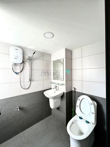 Hình ảnh DQA Siêu boom Tấn T5 giảm ngay 500k cho KH tìm CHDV gần PMH Lotte Q7