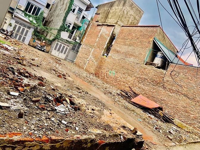 Hình ảnh Bán Gấp Đất Cầu giấy  yên Hòa  75M2 Mặt Tiền 5.7M-Ngõ Ba Gác   7.1 Tỷ