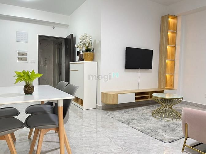 Hình ảnh Nhà mới, nội thất đơn giản, sang trọng