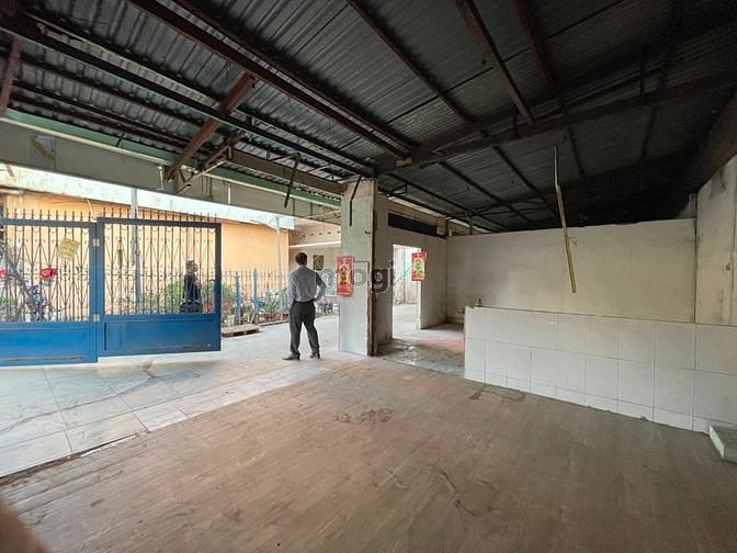 Hình ảnh Cho thuê nhà mặt tiền đường trần não quận 2
