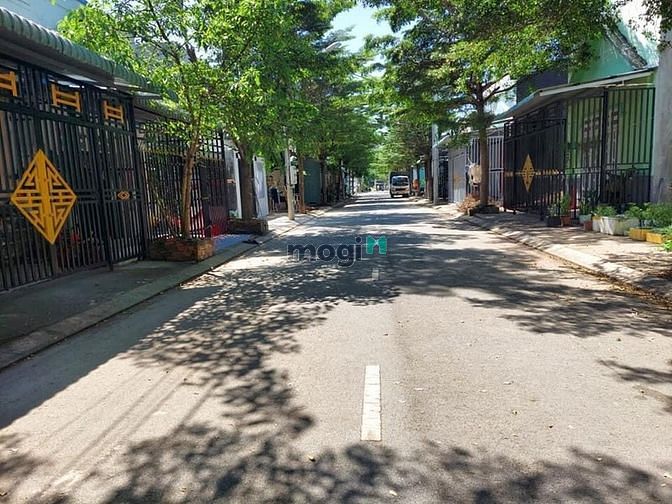 Hình ảnh Đất sát Sài Gòn chỉ 620 triệu, diện tích 6x20 full thổ cư