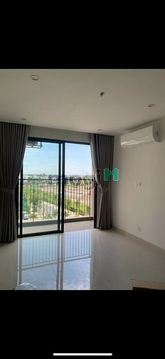 Hình ảnh Cho thuê CH Vinhomes 3PN bếp rèm view hồ bơi 8tr/tháng cực thoáng mát