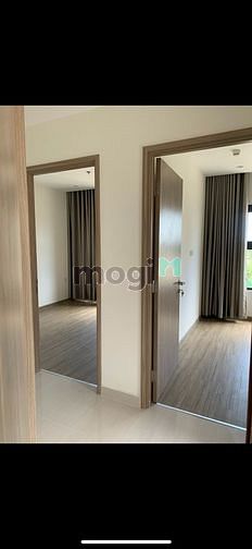 Hình ảnh Cho thuê CH Vinhomes 3PN bếp rèm view hồ bơi 8tr/tháng cực thoáng mát