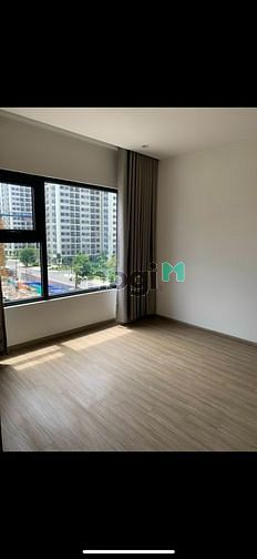 Hình ảnh Cho thuê CH Vinhomes 3PN bếp rèm view hồ bơi 8tr/tháng cực thoáng mát