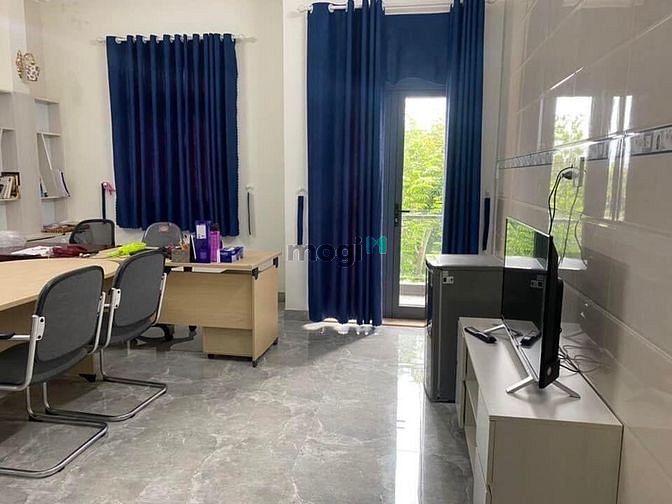 Hình ảnh Cho thuê Nhà gần Vincom đầy đủ nội thất 6PN