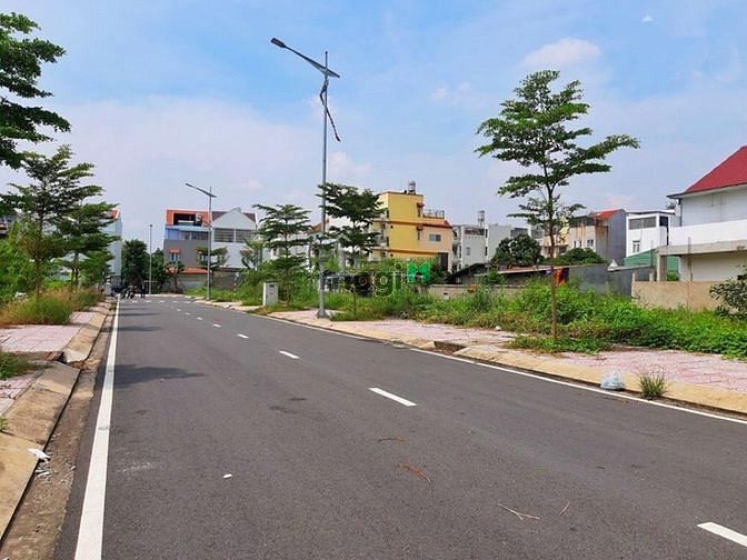 Hình ảnh Mở Bán nền đất đường Bát Nàn ngay Đảo Kim Cương, Quận 2, sổ riêng.1ty9