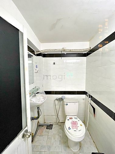 Hình ảnh Cho Thuê Căn Hộ Có Ban Công Thang Máy mặt tiền đường Phan Xích Long PN