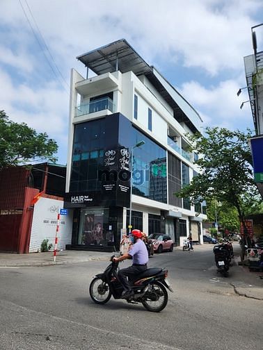 Hình ảnh Cho thuê căn góc siêu đẹp mặt phố Đội Cấn