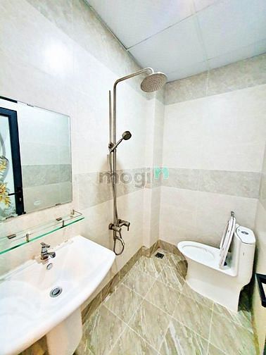 Hình ảnh Mb6623 nạp rút nhanh chóng full nội thất ngay đường Khánh Hội Quận 4