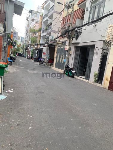 Hình ảnh Cho thuê nhà Lê Văn Sỹ trung tâm Quận 3