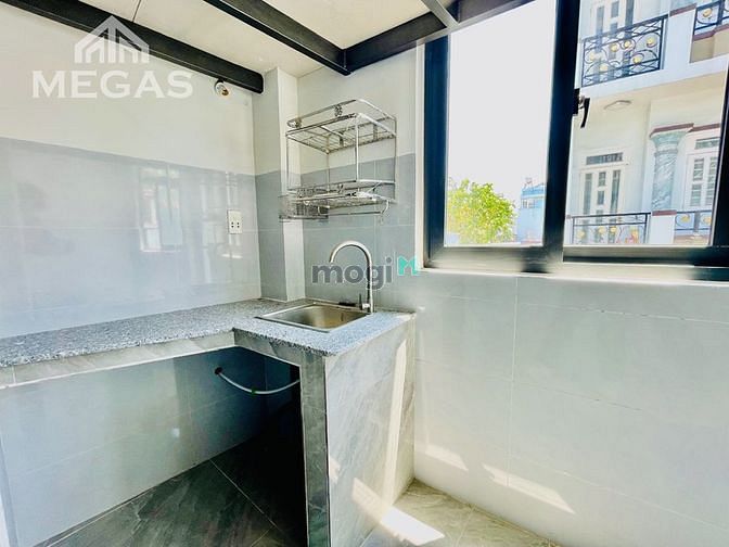 Hình ảnh Cho thuê phòng Ban Công ngay Phan Văn Trị gần Văn Lang cs3 & IUH