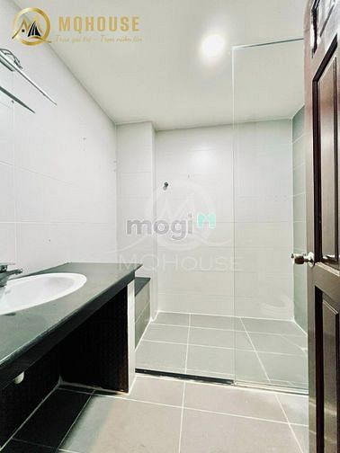 Hình ảnh Cho thuê Studio cửa sổ lớn máy giặt riêng ngay Gần Bùi Viện