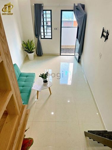 Hình ảnh Duplex ( gác lửng) đầy đủ nội thất cửa sổ thoáng