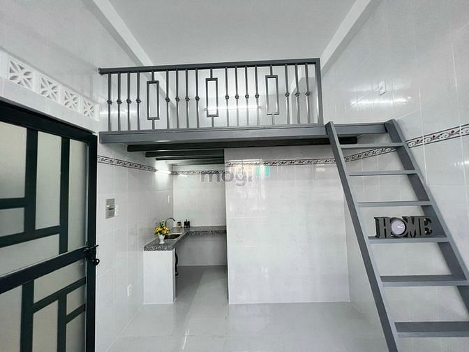 Hình ảnh Chỉ còn 2 căn gác rộng 35m2 gần Xa lộ HN