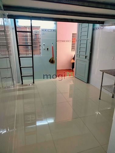 Hình ảnh Phòng Gác lửng Quận tân bình, thang máy bảo vệ giờ giấc tự do