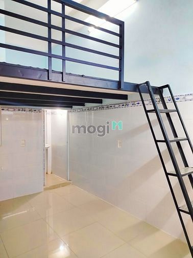 Hình ảnh Phòng Gác lửng Quận tân bình, thang máy bảo vệ giờ giấc tự do