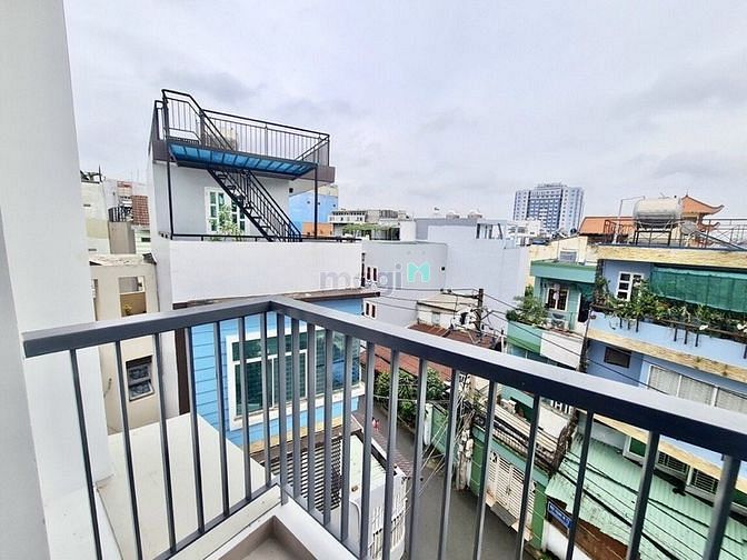 Hình ảnh Cho thuê CHDV bancol thoáng mát ngay gần chợ Bà Chiểu