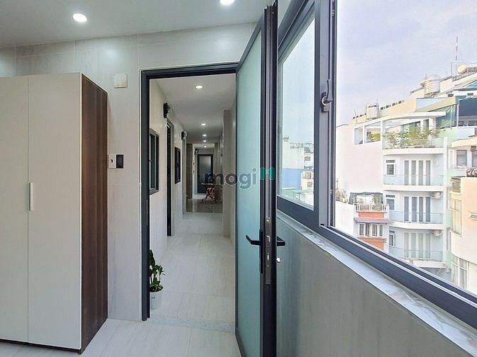 Hình ảnh Cho thuê CHDV cửa sổ thoáng mát ngay trung tâm Quận 1