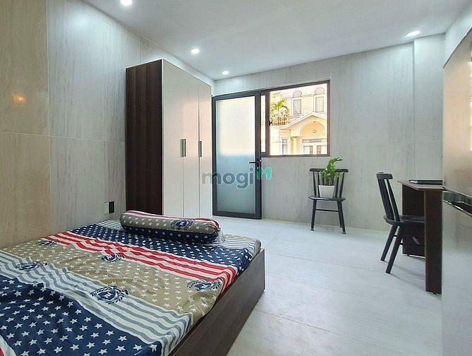 Hình ảnh Cho thuê CHDV cửa sổ thoáng mát ngay trung tâm Quận 1