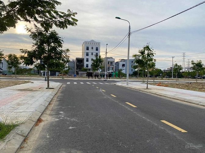 Hình ảnh Chỉ còn DUY NHẤT 1 lô đất đẹp 2ty4/90m2 ngay dự án Đ.Trần Não, Quận 2