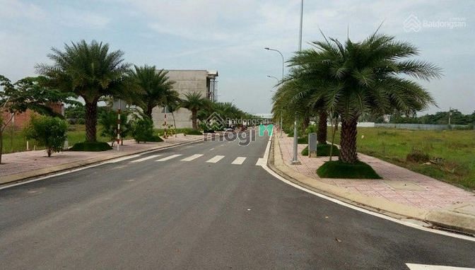 Hình ảnh Khai trương mở bán lô đất nền 2ty3/100m2 gần đường Nguyễn Hữu Cảnh