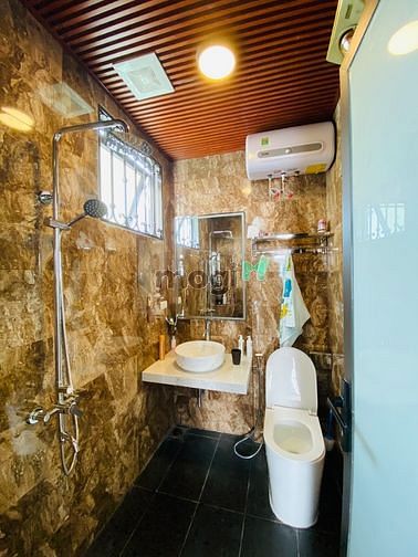 Hình ảnh CHDV Cao Cấp mặt phố Cự Lộc *FULL ĐỒ CAO CẤP-THANG MÁY-Ô TÔ ĐỖ CỬA*