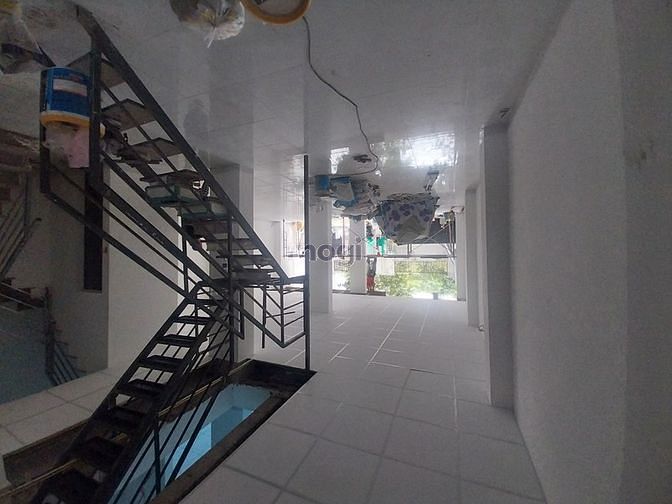 Hình ảnh Mặt Tiền Đông Sơn 10x25 hầm trệt 4L sân thượng