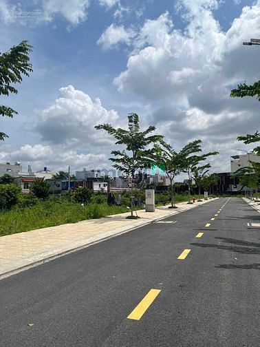Hình ảnh Mở Bán đất mềm, 80m2, giá 2tỷ5, Đ. Đỗ Xuân Hợp, Q9. LH: Thủy