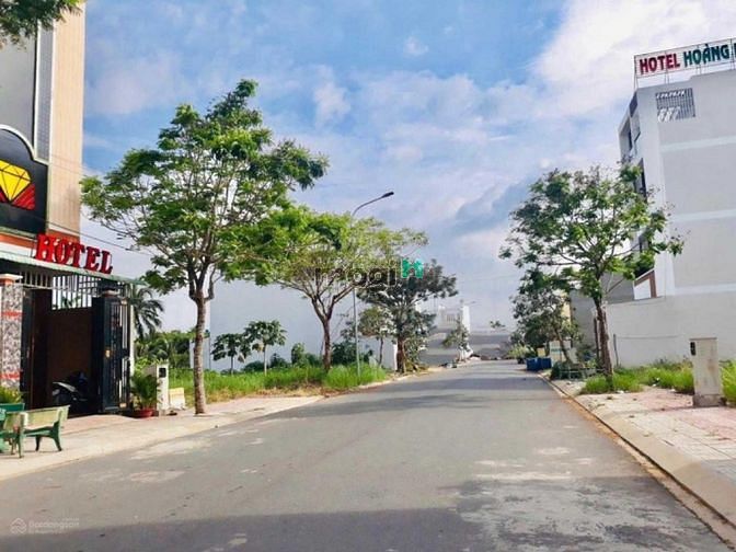 Hình ảnh Mở bán đất MT Võ Chí Công, P. An Khánh, Q. 2, Sổ riêng,diện tích 100m2