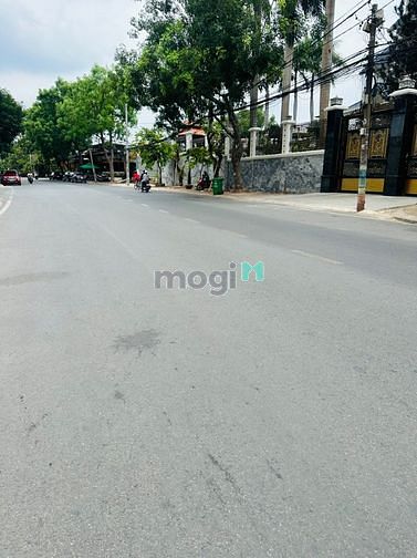 Hình ảnh Cho thuê biệt thự Thảo Điền trung tâm Quận 2, diện tích 2000m2