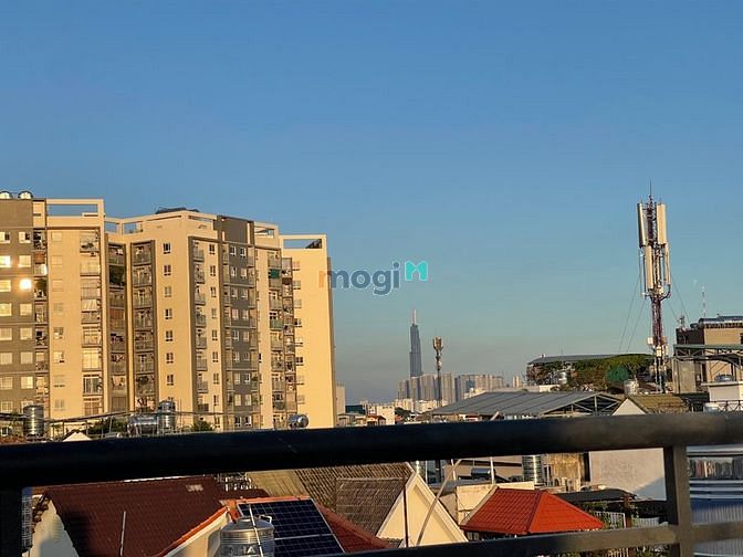 Hình ảnh Phòng có gác cửa sổ trời-máy lạnh ngay Bạch Đằng (gần cv Gia Định)