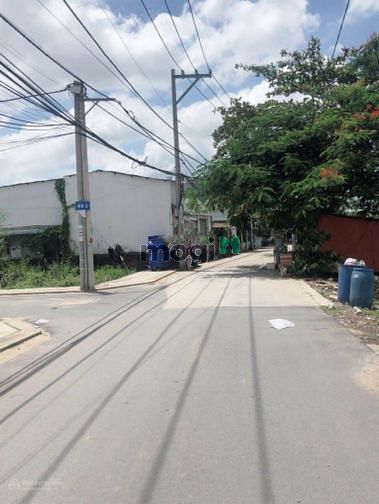 Hình ảnh Mở Bán đất 2mt hẻm đường Võ Văn Hát. Xe hơi 6m quay đầu. 120m/2ty1