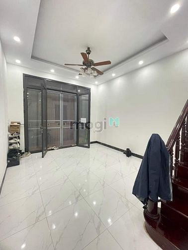 Hình ảnh Pháo Đài Láng - Đống Đa 42m 5 tầng giá 4.85 tỷ