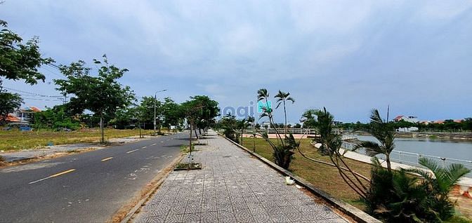 Hình ảnh Lo Dat 3 mat tien Xay Khach San Hoi An Da Co Giay Phep Xay Dung 5 Sao