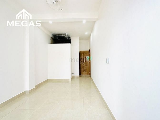Hình ảnh Căn Hộ Full Nội Thất Có Ban Công - Thang Máy - Ngay Dương Quảng Hàm