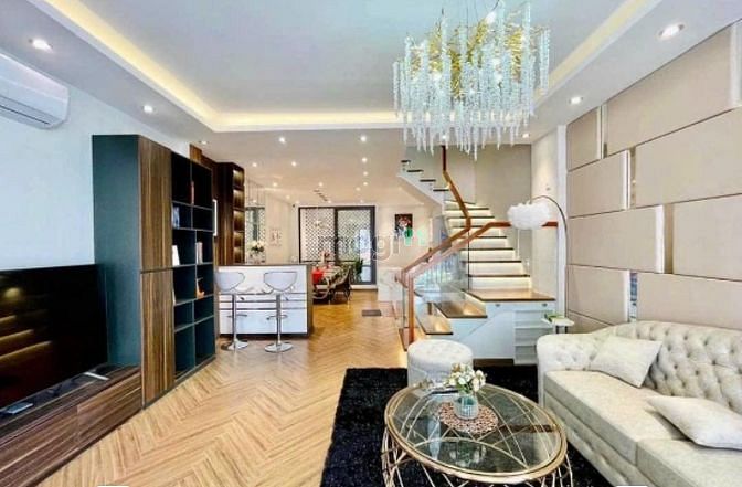 Hình ảnh HXH Lam Sơn, Tân Bình, 135m2, 4PN, nội thất cao cấp, chỉ 7.5 tỷ(TL)