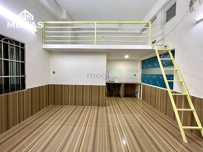 Hình ảnh Cho thuê phòng có gác ngay Lê Văn Việt