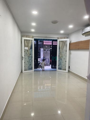 Hình ảnh Cho thuê nhà 12 triệu 2 phòng Bạch Đằng P15 Bình Thạnh