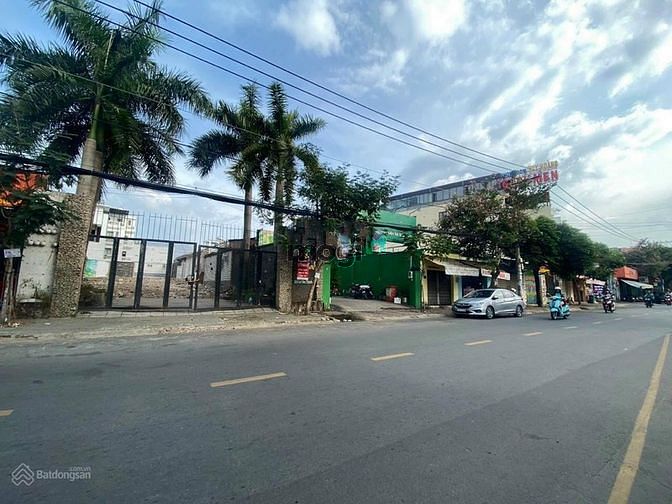 Hình ảnh Mở Bán MT đường Lê Văn Thịnh, Q2 100m2, LH: 09066802**