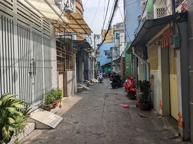 Hình ảnh SÁT MTĐ Lê Thị Bạch Cát_ HXH _ 54M2 _ 3 TẦNG.