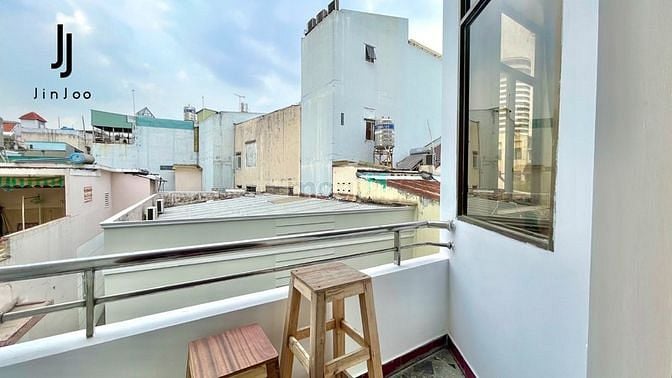 Hình ảnh CHO THUÊ CHDV bancol rộng , cửa sổ thoáng mát tại Bình Thạnh