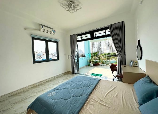 Hình ảnh Căn Penthouse có ban công full nội thất